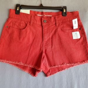 NEW Old Navy Womens frayed bottom boyfriend short - 8